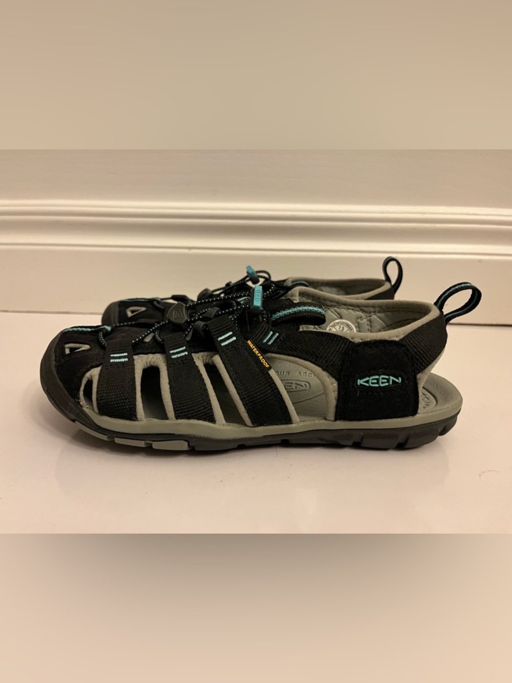 Keen Clearwater CNX Hiking Water Shoes Women Size 7.5 7 1/2 Black 1016298 - Picture 2 of 11